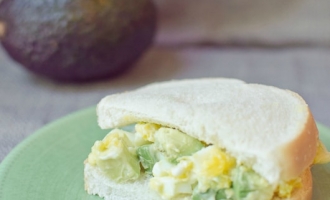 avocado egg salad