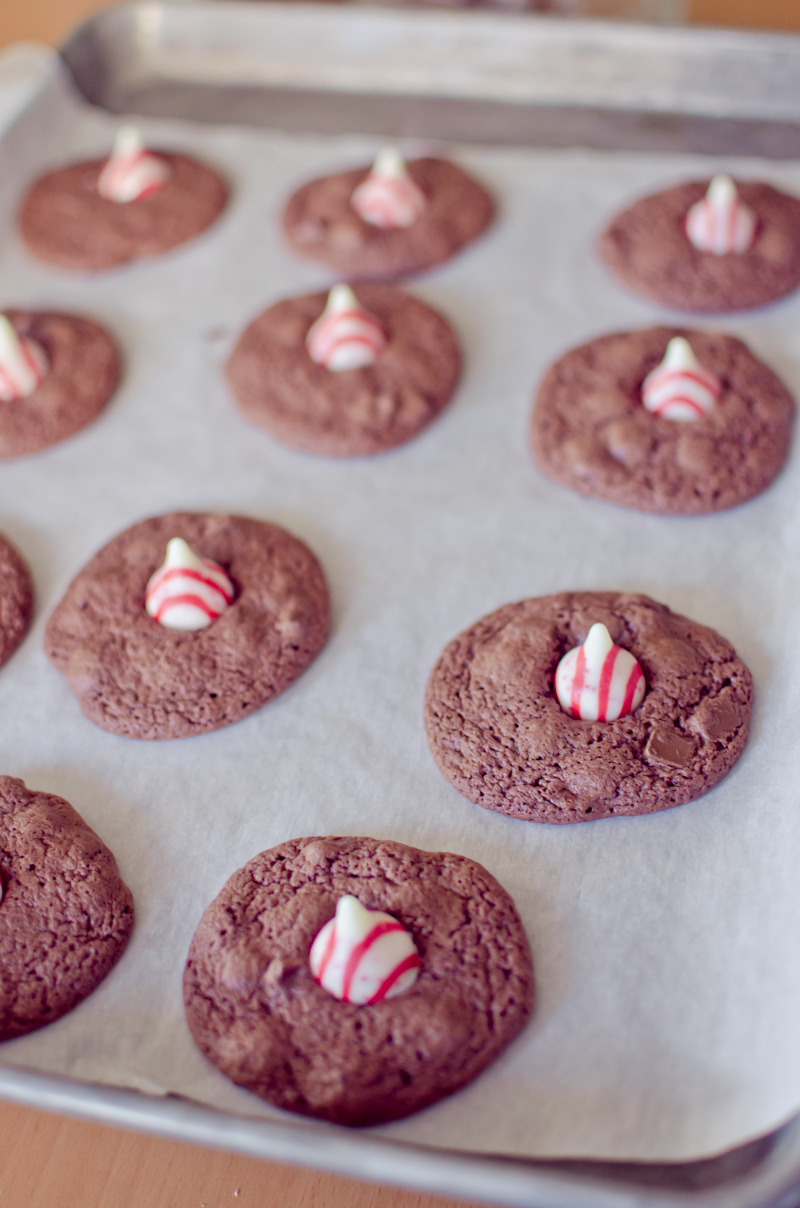 candy cane double chocolate chunk cookies-3